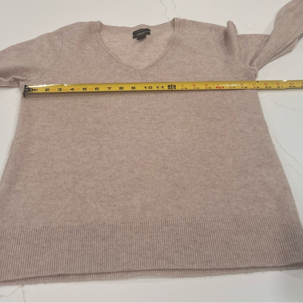 Halogen VNeck Cashmere Sweater | M | Oatmeal - Picture 7 of 10